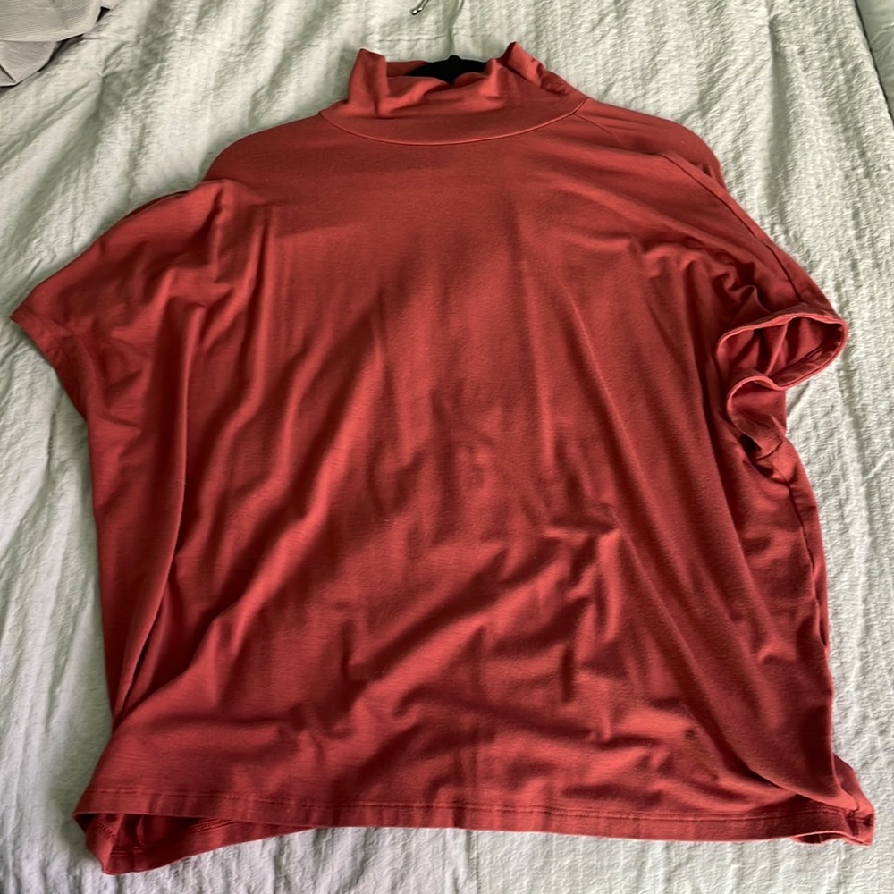 Short Sleeve Turtleneck